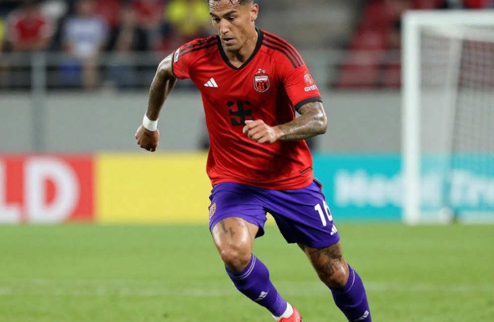 লাল কার্ড থেকে বিশ্বকাপের স্বত্ব বিক্রি: UEFA-র ৪২ প্রশ্ন আর FIFA-র সামনে ১৪ দিনের হিসাব